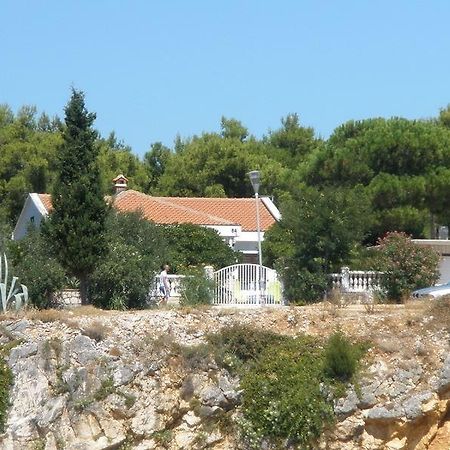 Villa Pagar - With Jacuzzi - Renovated In 2022 ปอฟเลียนา ภายนอก รูปภาพ