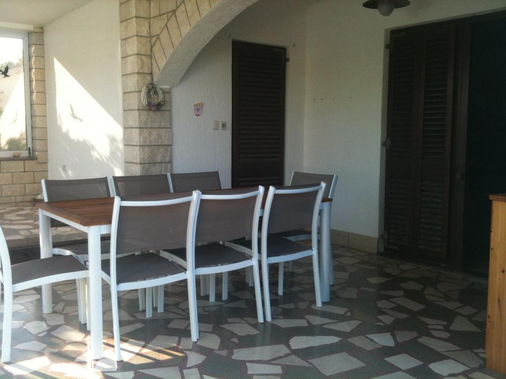 Villa Pagar - With Jacuzzi - Renovated In 2022 ปอฟเลียนา ภายนอก รูปภาพ